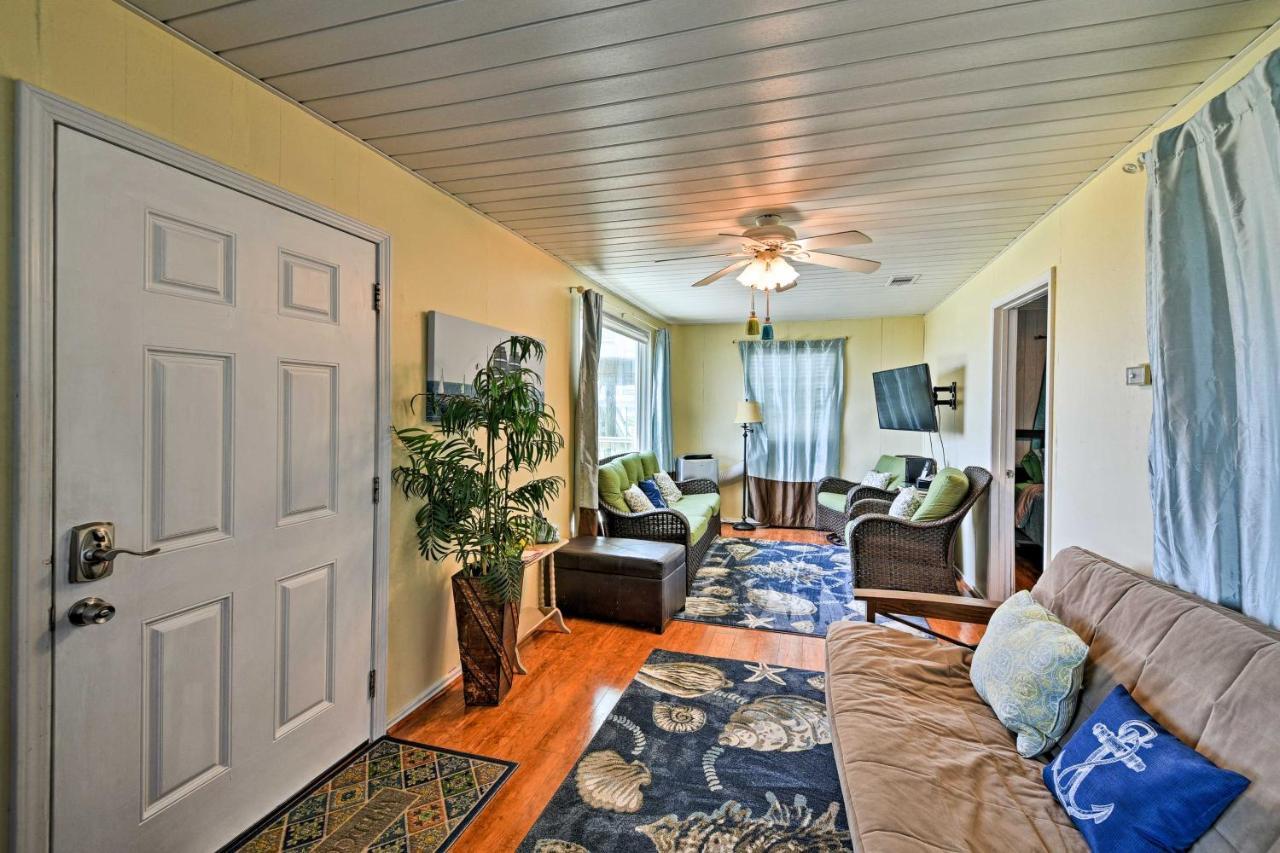 Galveston Beach House With Private Deck And Gulf Views מראה חיצוני תמונה