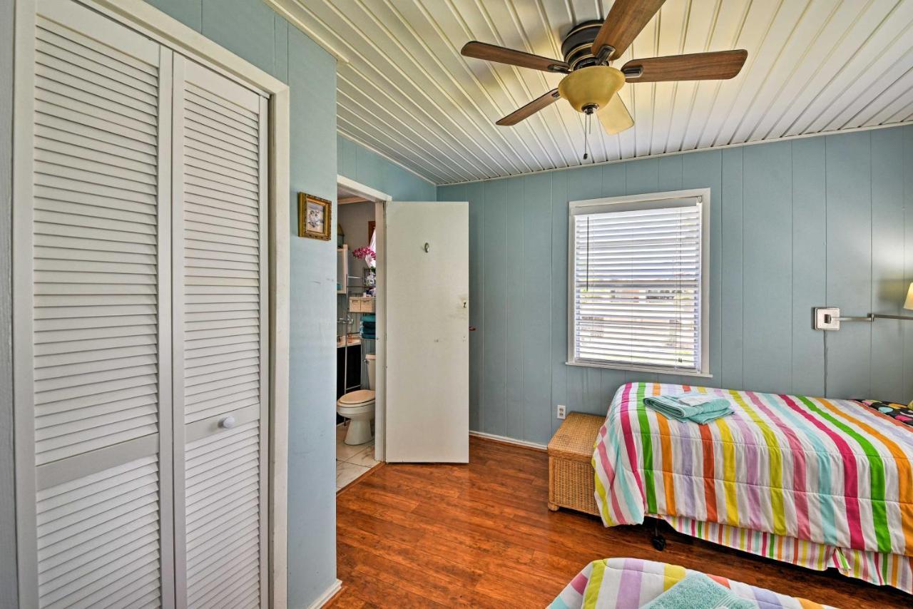 Galveston Beach House With Private Deck And Gulf Views מראה חיצוני תמונה